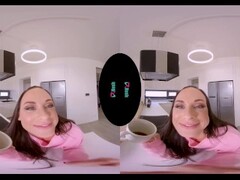 VRHUSH Vinna Reed has her tight pussy pounded in VR Thumb