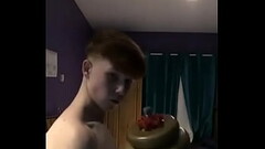 SeanyP Twink Lifts Weights Shirtless Thumb