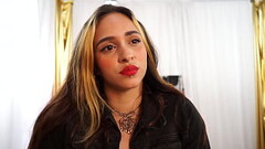 Meet Salo, the sexy Colombian who tells us details of her life and her passions Thumb