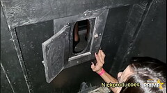 Chupando paus no glory Hole com a minha amiga *Bianca Naldy* na festa prime Thumb