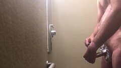 Shaving my cock and balls and cumming in public shower Thumb