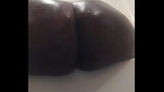 Black Babe shaking her wet ass Thumb