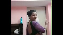 Busty pooja bhabhi seductive dance Thumb