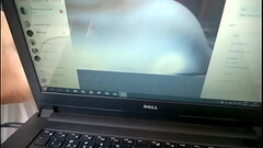 Em busca da batida perfeita - se exibindo na webcam Thumb